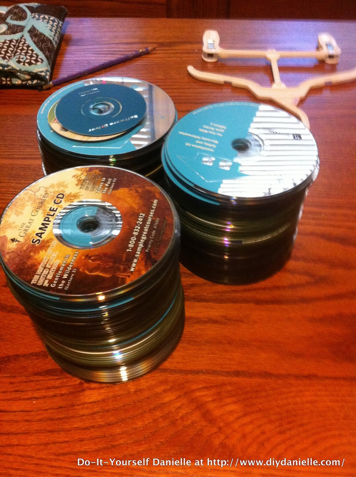 How to make easy photo coasters from upcycled CDs DIY Danielle