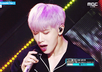 오늘자 앉아서 부르는 몬스타엑스 아름다워.gif | 인스티즈