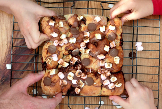 S'Mores Tear 'n' Share Bread