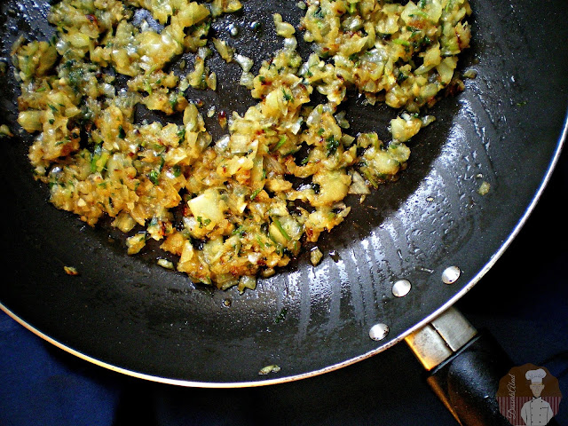 Börek con harina de espelta : Sofrito de cebolla