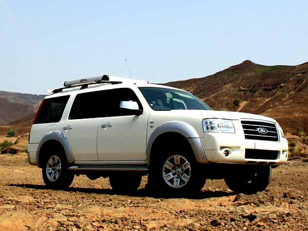 Ford endeavour wallpapers 2011