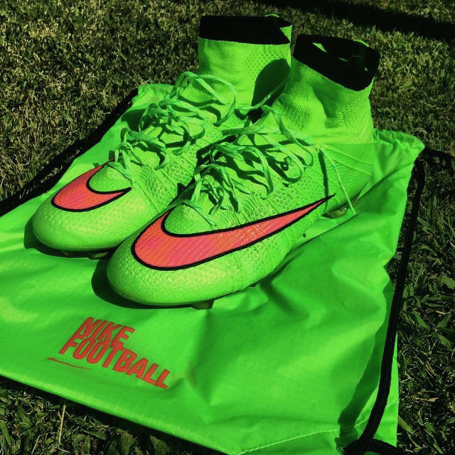nike mercurial fluorescent green