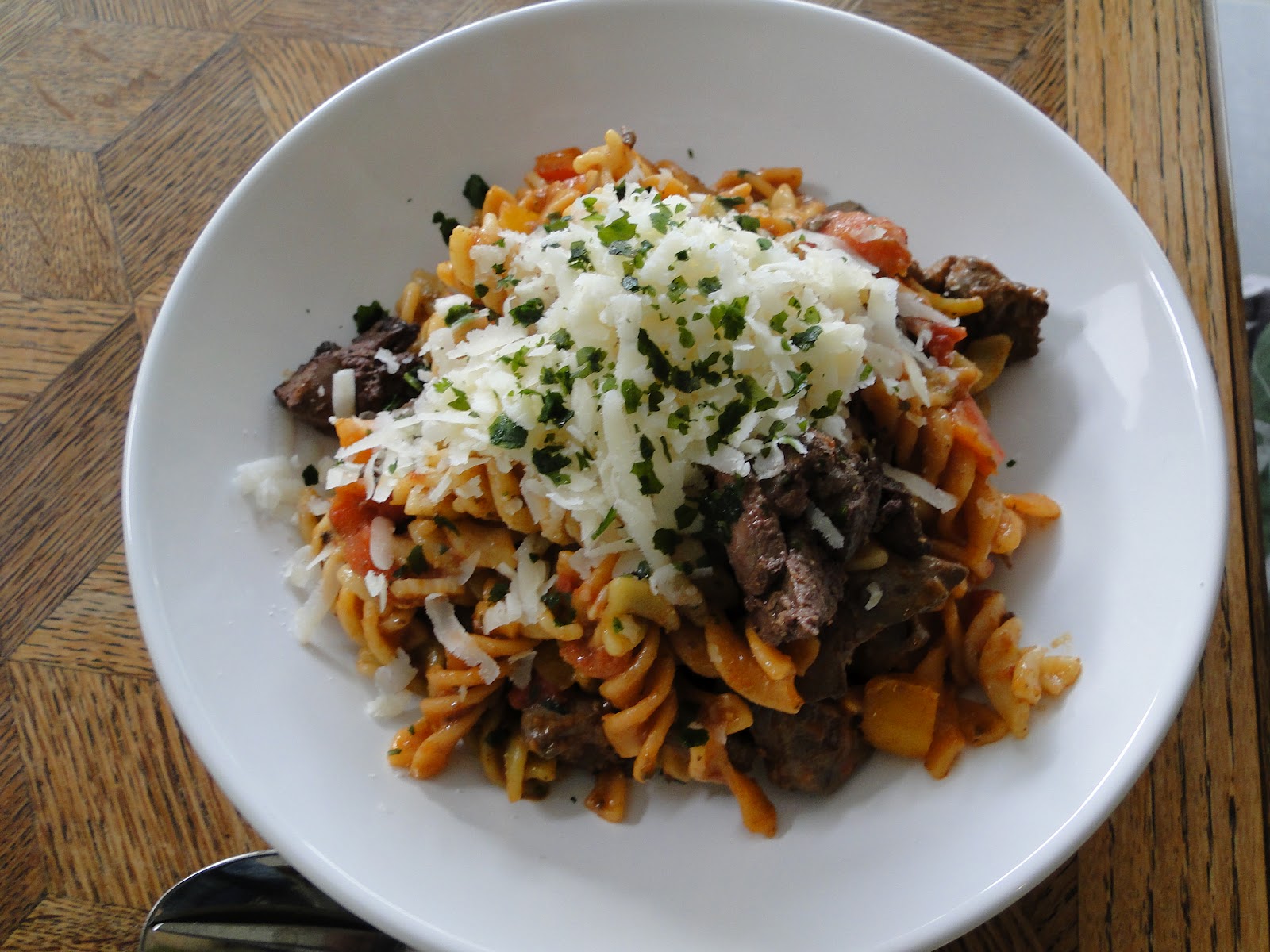sweet & spicy Pasta with chicken livers and pepper sauce
