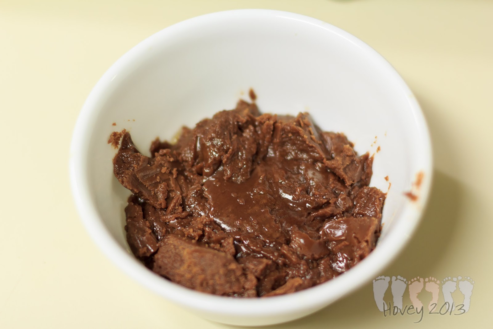 Sommer's Secrets Melted Chocolate Chip Frosting