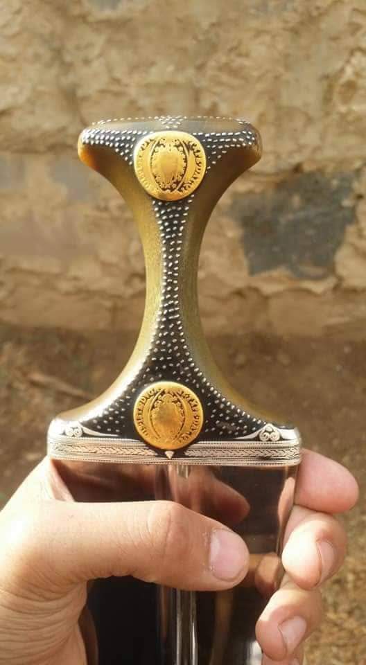عالمي نيوز اغلى جنبية يمنية لمواطن فقير