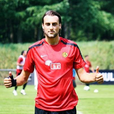 La esencia del gol Atdhe Nuhiu