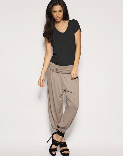 Be Stylish and Beautiful: Unisex Fashion Trend: Harem Pants