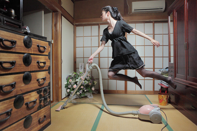 Doctor Ojiplático-Natsumi Hayashi. Levitation
