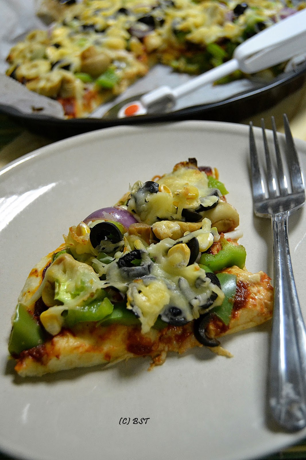 The Big Sweet Tooth Mushroom Capsicum Pizza with NoYeast Base