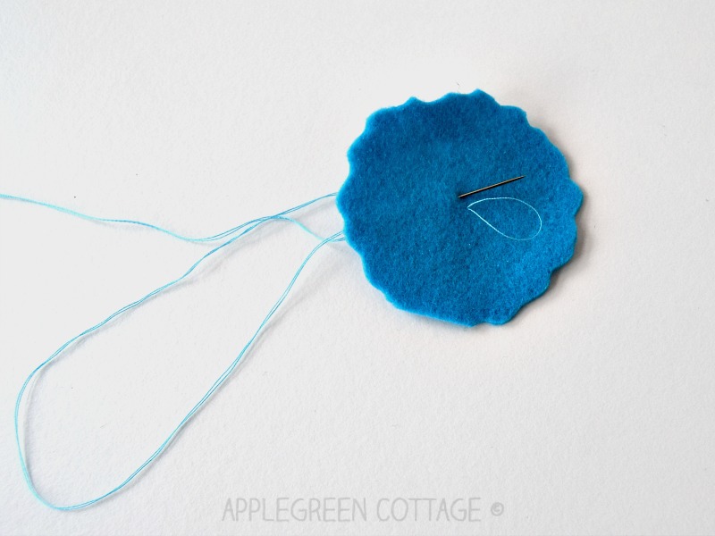 How To Start Sewing Without A Knot AppleGreen Cottage