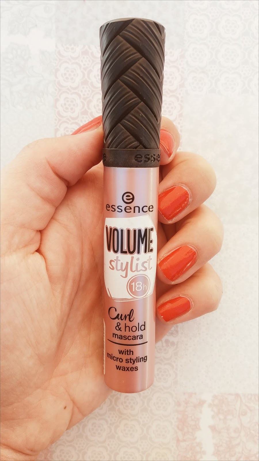 Essence Volume Stylist Curl&Hold Mascara Review Call of Beauty