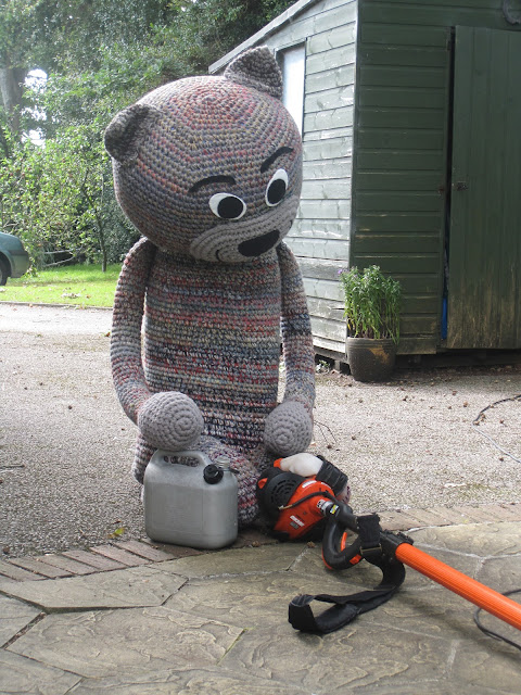 Chester Fiddly Fingers crochet cat filling hedge cutter with petrol