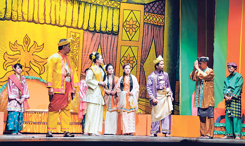 Apa Itu Teater Bangsawan Ikon Teater Tradisi Melayu Apa Itu Teater Bangsawan Ikon Teater Tradisi Melayu