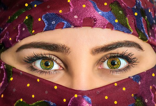 How To Get Beautiful And Attractive Eyes? How To Get Beautiful And Attractive Eyes?