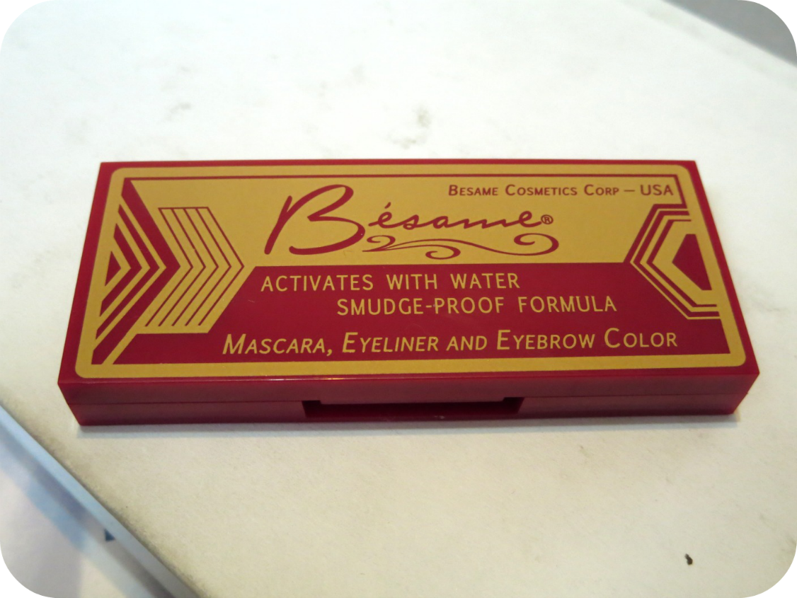 Suckers for Packaging Review Bésame Cosmetics Cake Mascara in Black