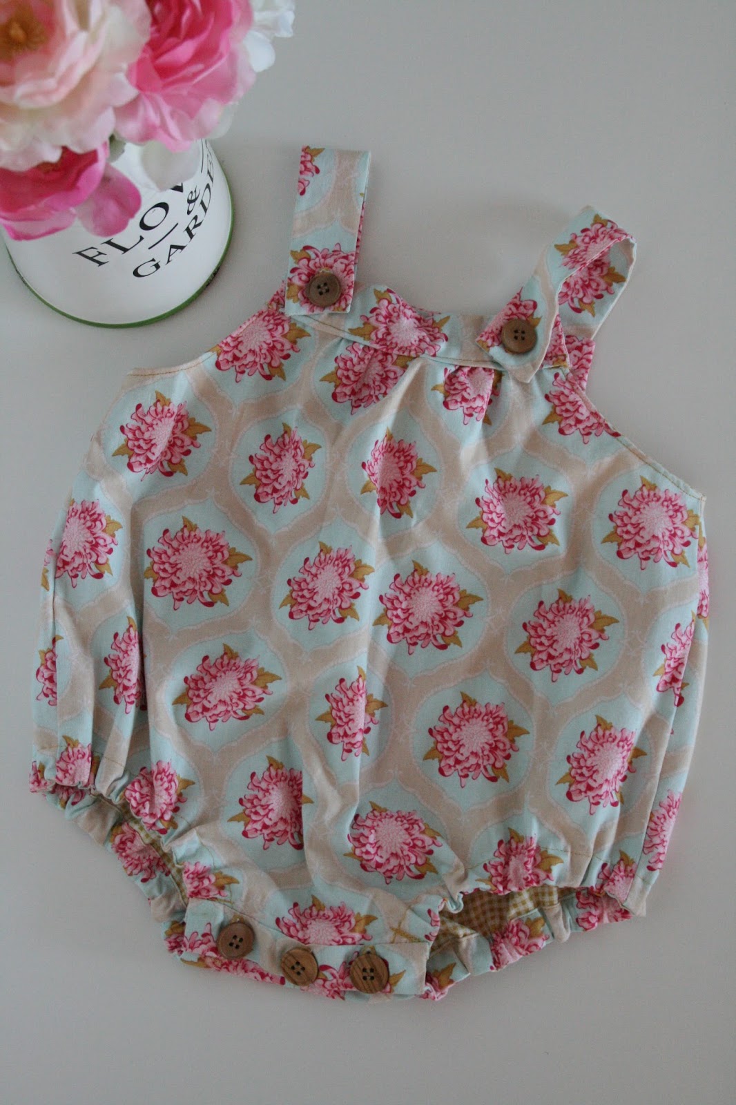 Pretty Handmade BCN Handmade baby clothes