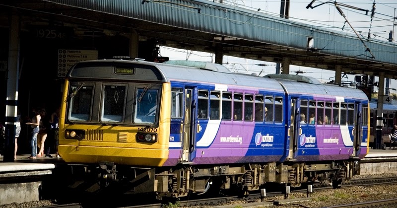 Bus & Transport - 香港與外地巴士: 既是巴士又是火車 - 英國Pacer train