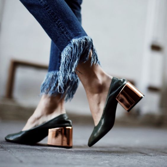 OUTFITS JEANS CON FLECOS TENDENCIA La princesa glam