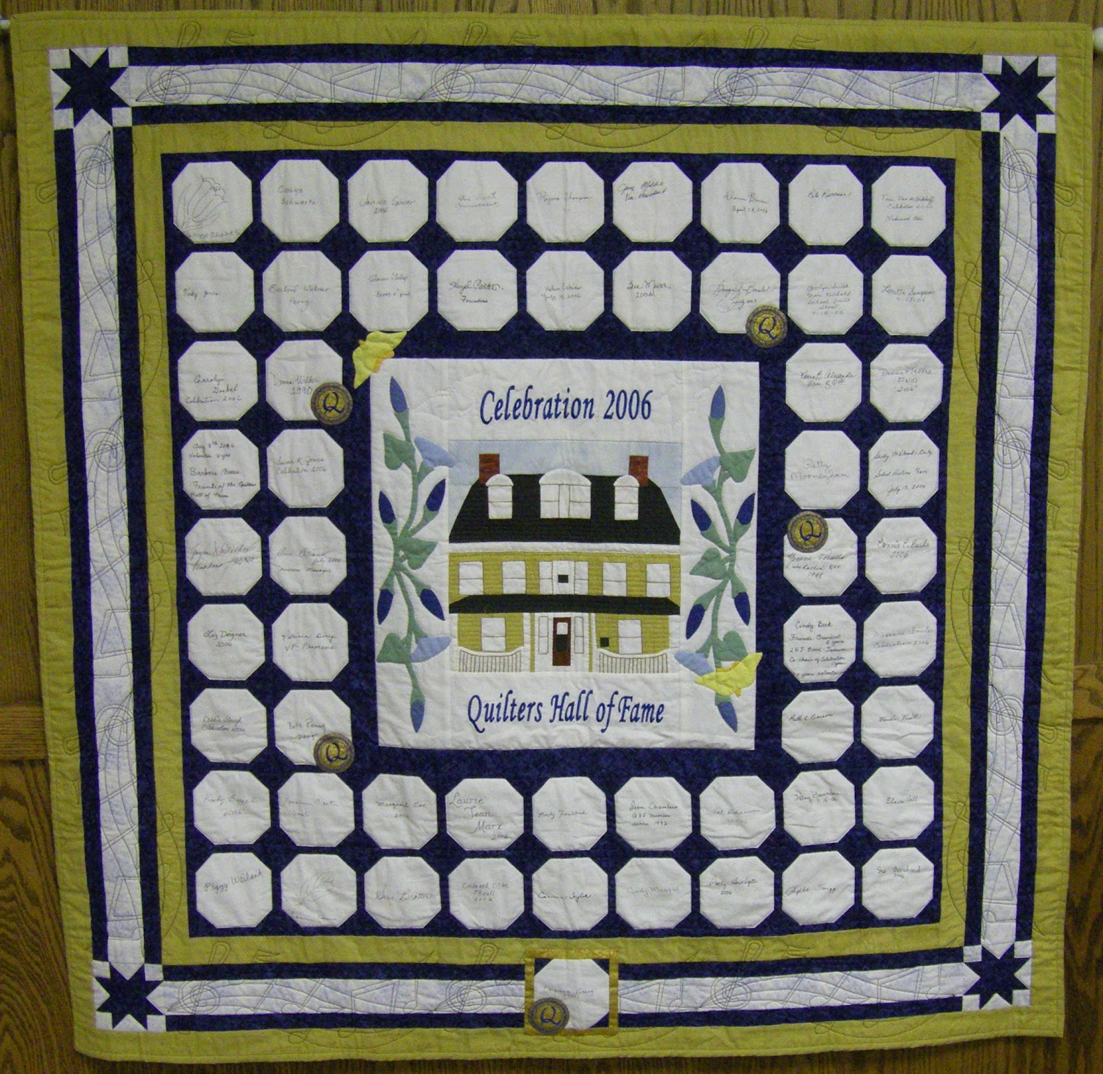 Quilt History Reports What is a Signature Quilt?