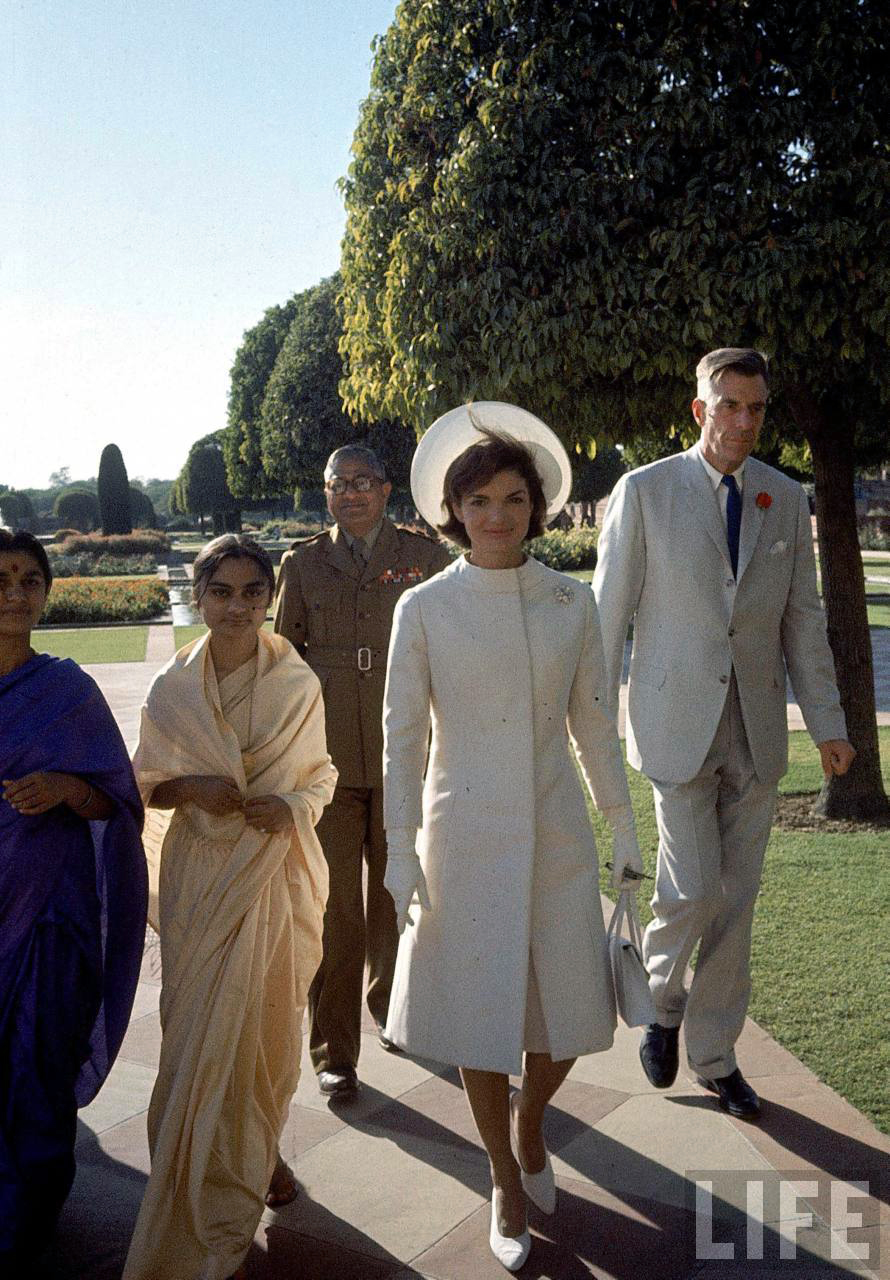 Jackie Kennedy visits India 1962 vintage everyday