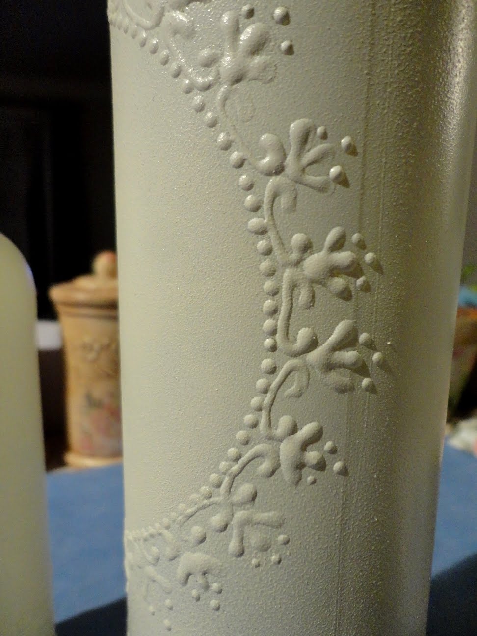 Декор бутылки шпаклевкой своими руками