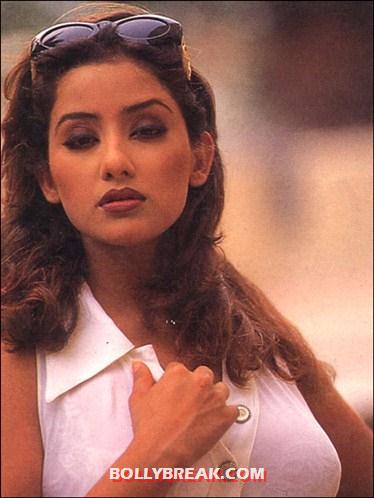 Manisha koirala in a revealing top - (5) - Manisha Koirala photo update