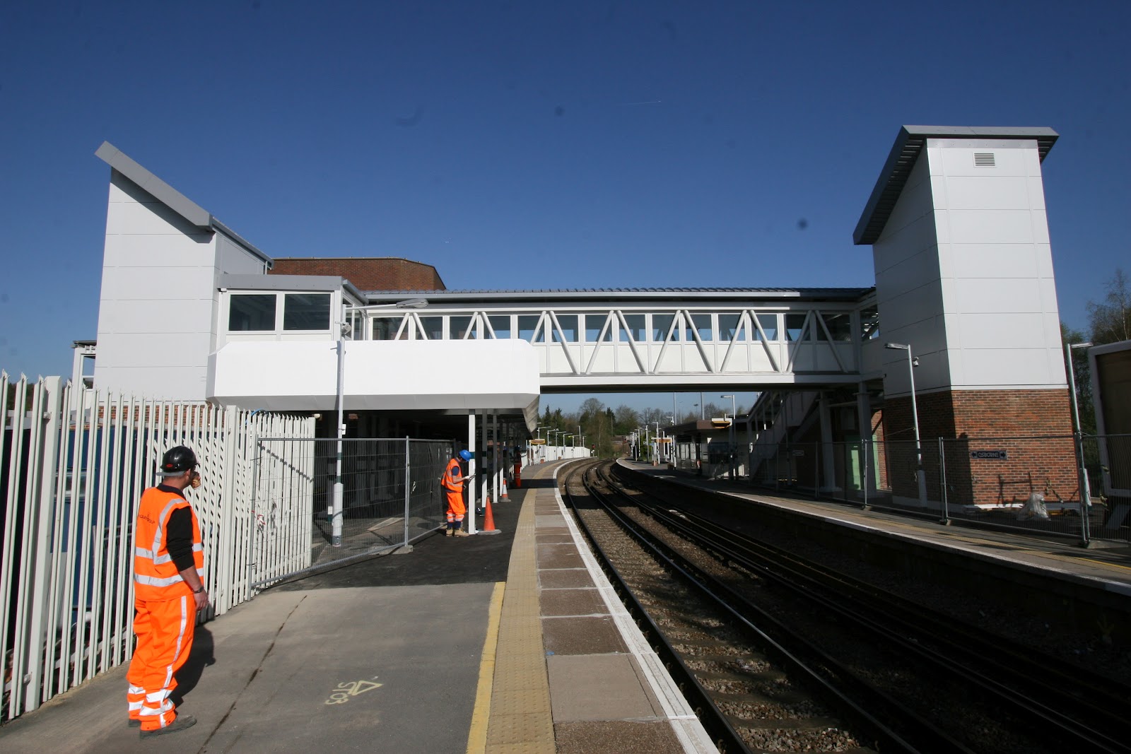 CostelAdrian Chelaru Dorking Station Rail