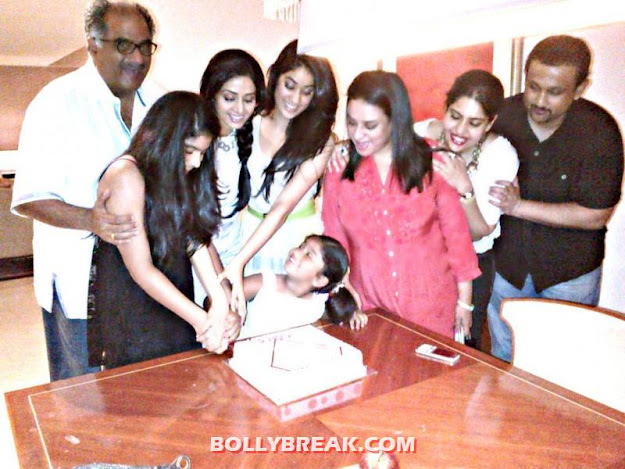  Sridevi's Twitter Pictures with Daughters & Family