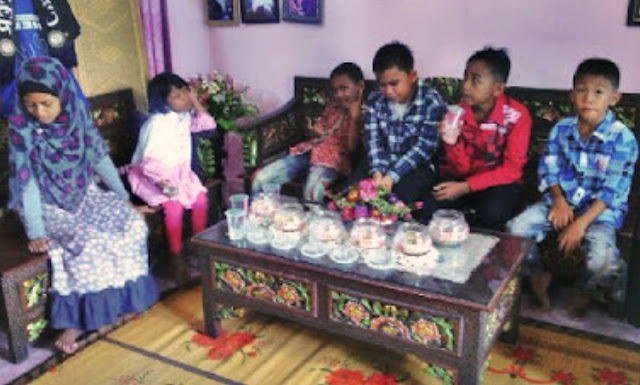 Manambang , Tradisi Merayakan Lebaran Bagi Anak-Anak Padang