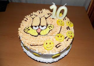 Tort Garfield cu emoticoni