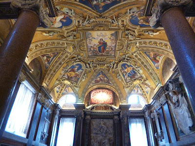 Basílica de Santa Maria Maior teto fondo fontebattesimale - Basílica de Santa Maria Maior