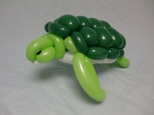 33-Sea-Turtle-Masayoshi-Matsumoto-isopresso-3D-Balloon-Sculptures-Animals-Insects-and-Human-www-designstack-co