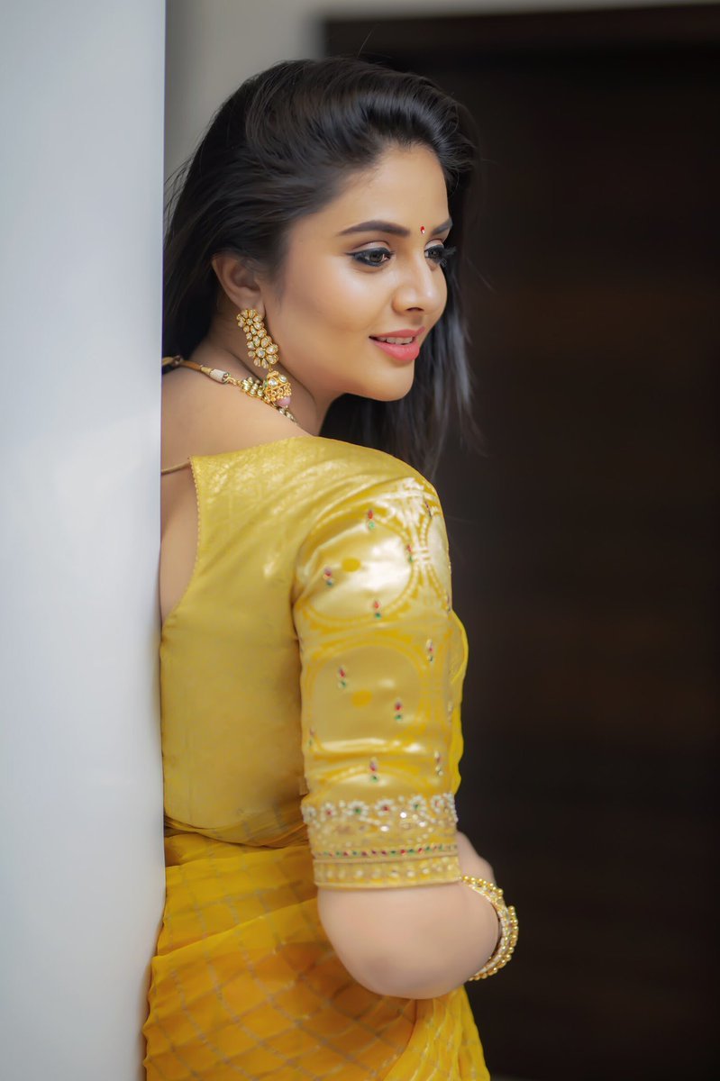 Beautiful Actress Sreemukhi Latest Photoshoot