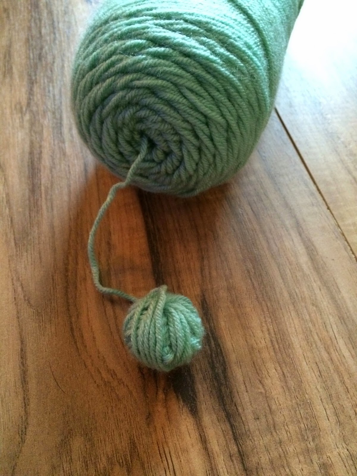 twenty somethin' mom the basics rolling yarn into a ball
