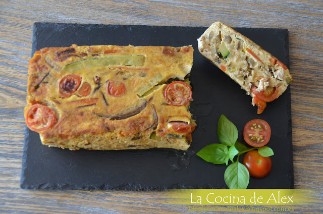 Pastel De Verduras Salteadas, Cherrys Y Pollo
