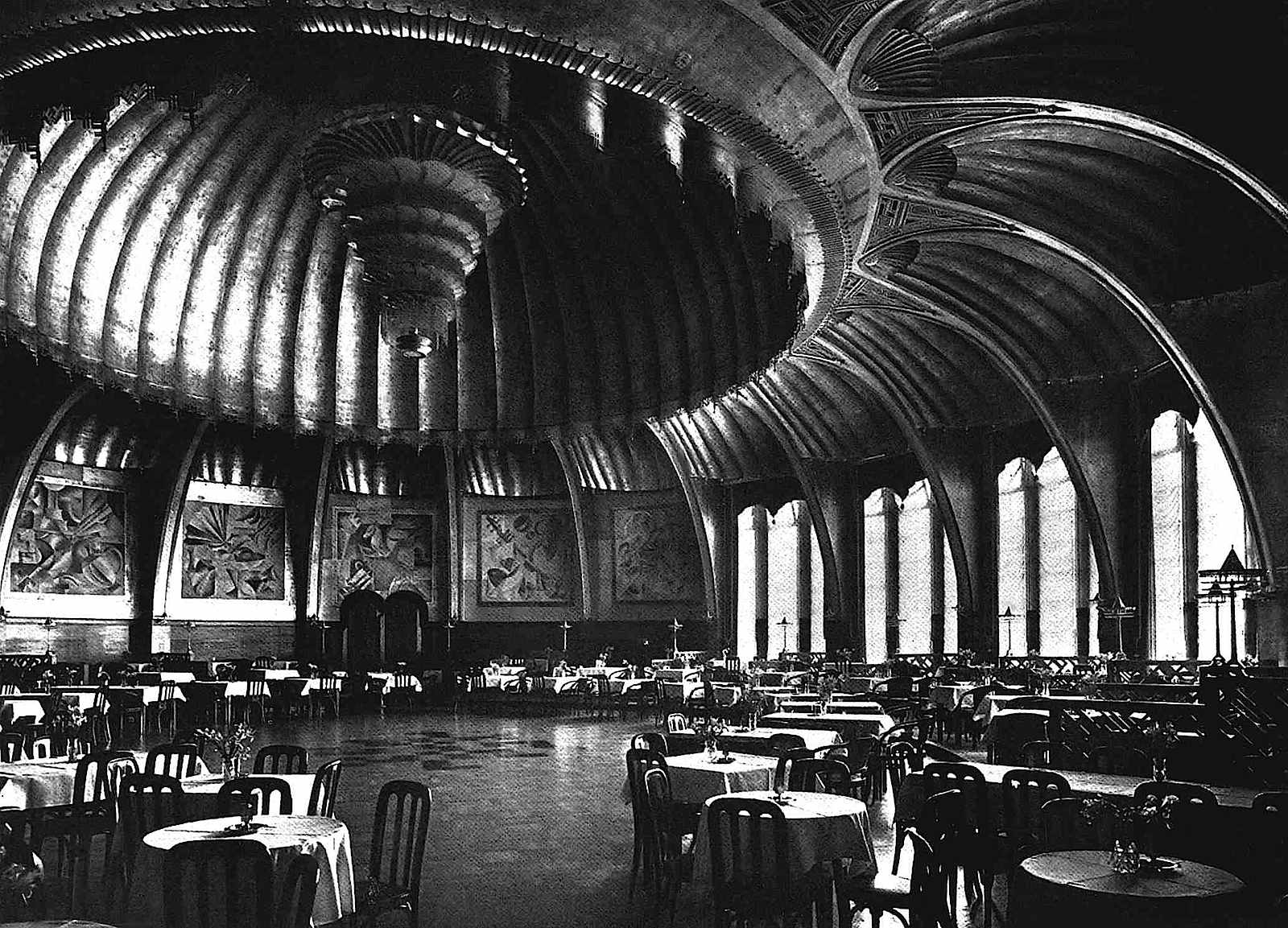 GO To MOOT POINT 1920s Berlin Cafes Nightclubs go-to-moot-point-1920s-berlin-cafes-nightclubs