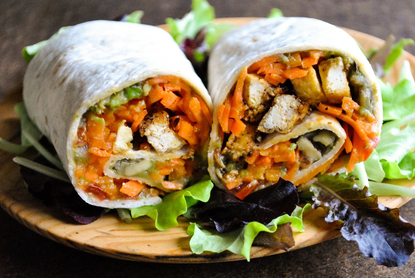 Vegan wraps with carrot noodles, pepper tofu and guacamole |VeganSandra