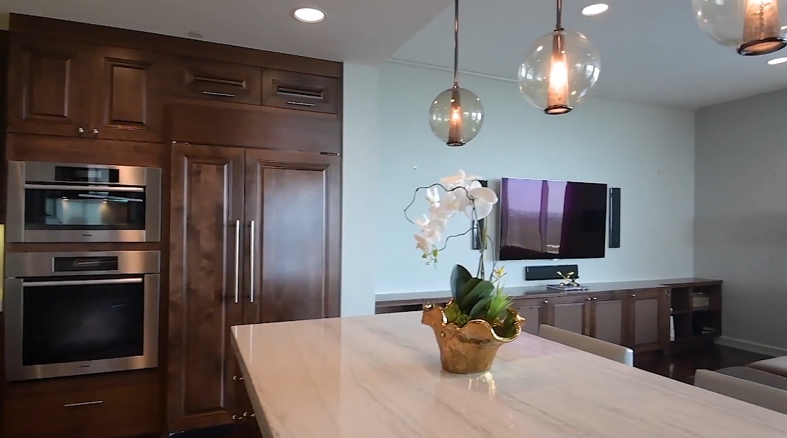 Tour 4242 Broadway, San Antonio vs. 27 Interior Design Photos