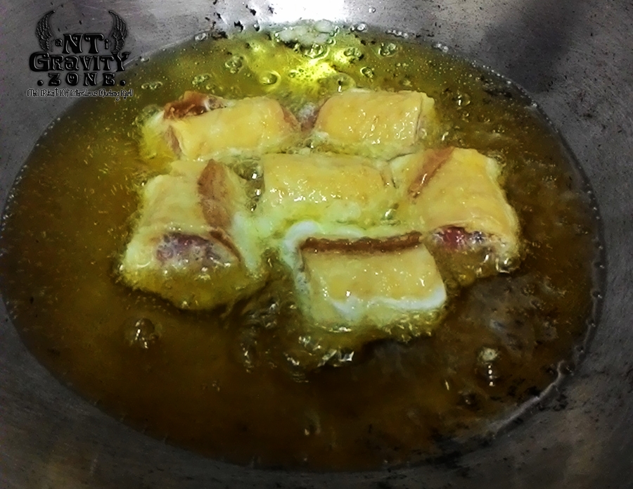 6 Steps Deepfried Sausage Rolls NTGravity Zone