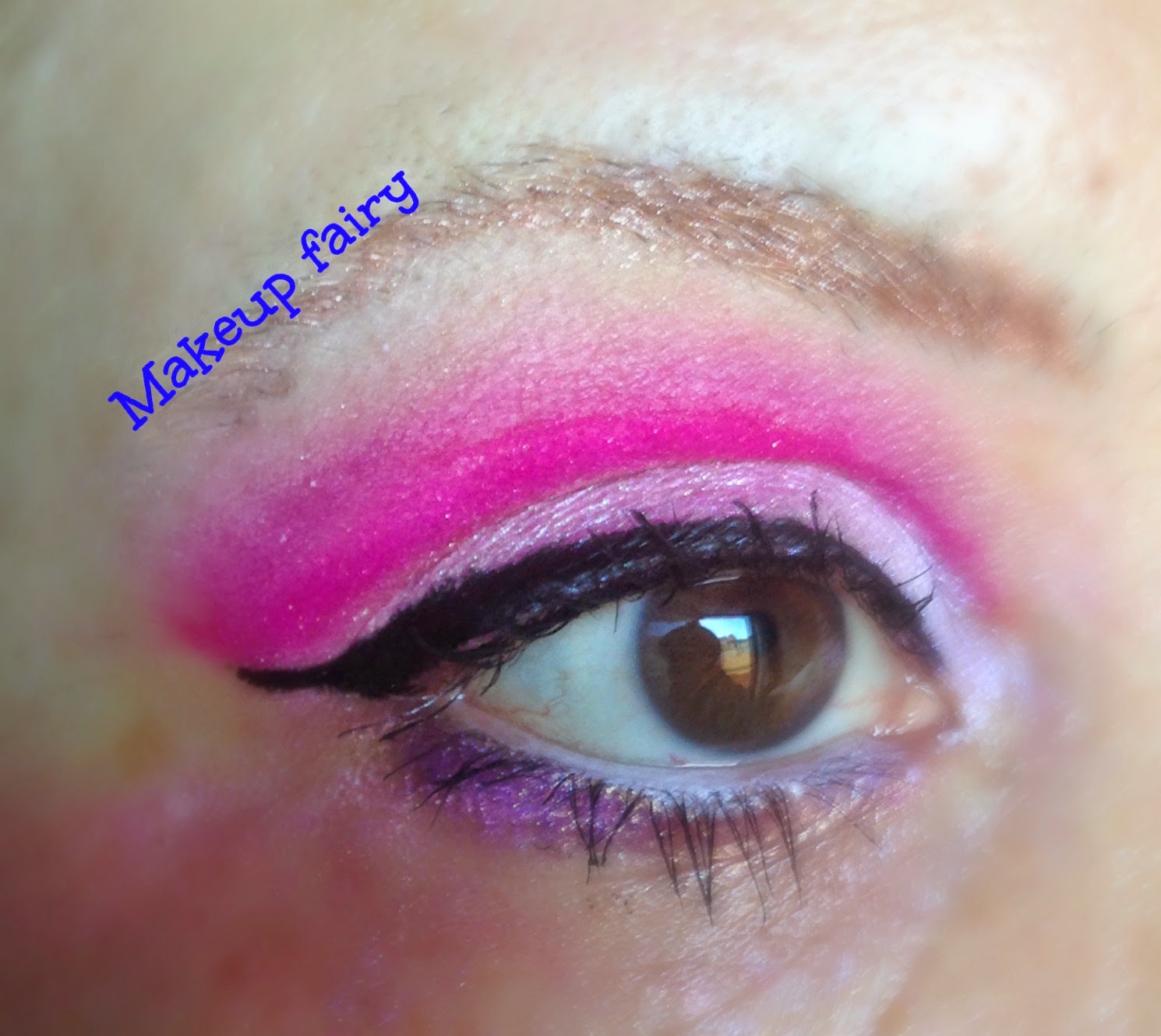 crease cut pink makeup eye fuchsia glitter rosa dream