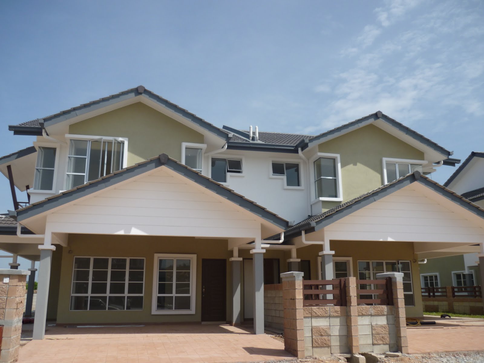 Semi Detached House For Rent FOR RENT