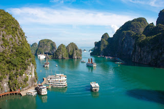 Ha Long Bay Ranked Third in the List of Southeast Asia 's Best Attractions Ha Long Bay Ranked Third in the List of Southeast Asia 's Best Attractions