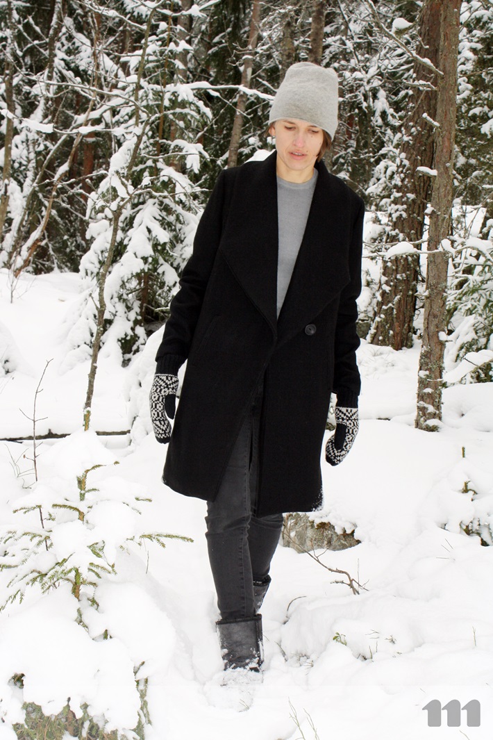 black winter coat welt pockets bound buttonhole