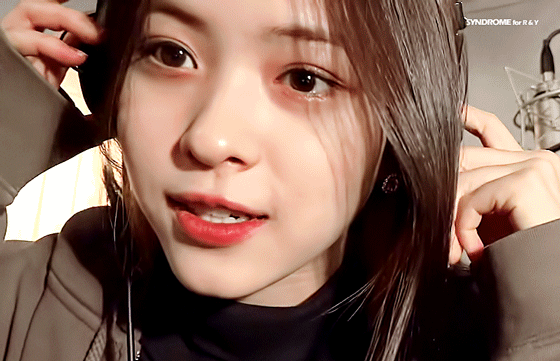 취향저격하던 날의 있지 ITZY 류진 분위기 모음.jpgif | 인스티즈