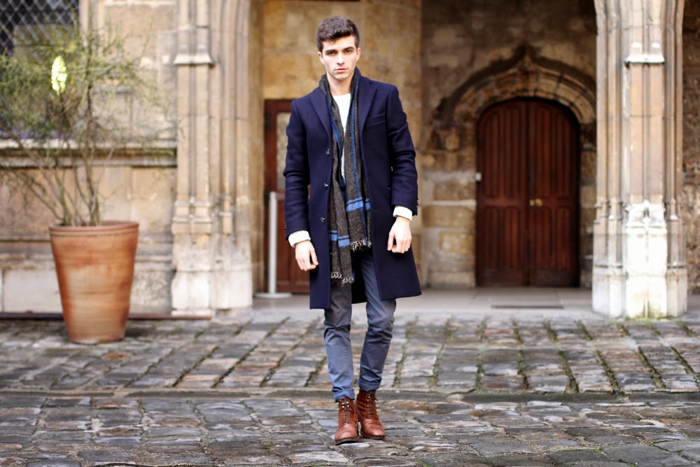 Acne-Studios-Coat_Peuterey-Jumper_Asos-Chino_Seiko-Watch_Pink-Socks_Scarosso-Inoui-Scarf_BLog-Mode-Homme-Style-Paris_Musée-Cluny