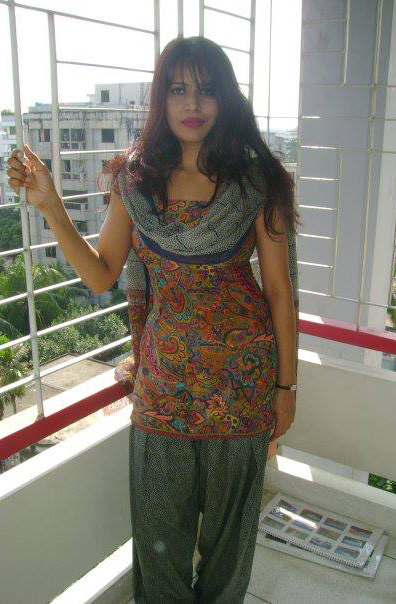 Desi Chudai Photos Bengali Sharmila Aunty Hot Album2