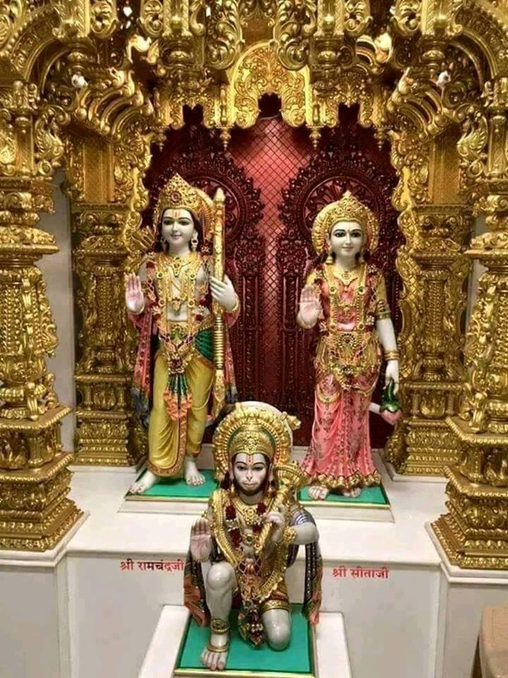 TELUGU WEB WORLD GOLDEN STATUES OF SRI RAMA SITA HANUMAN