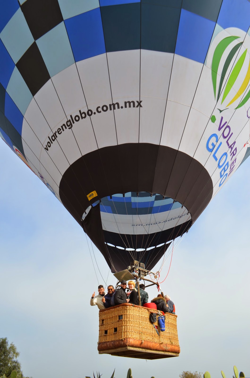 La experiencia de volar en globo Las aventuras de un jesuita en la