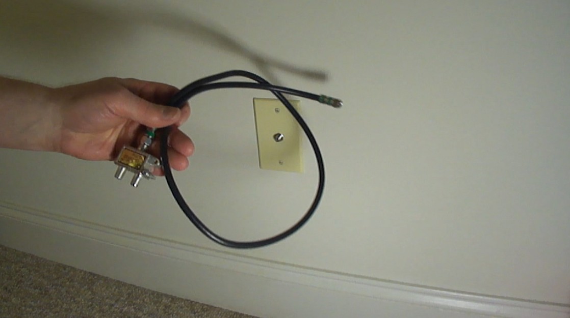 SplitterWall Plate Install the NEW Cable TV / Splitter