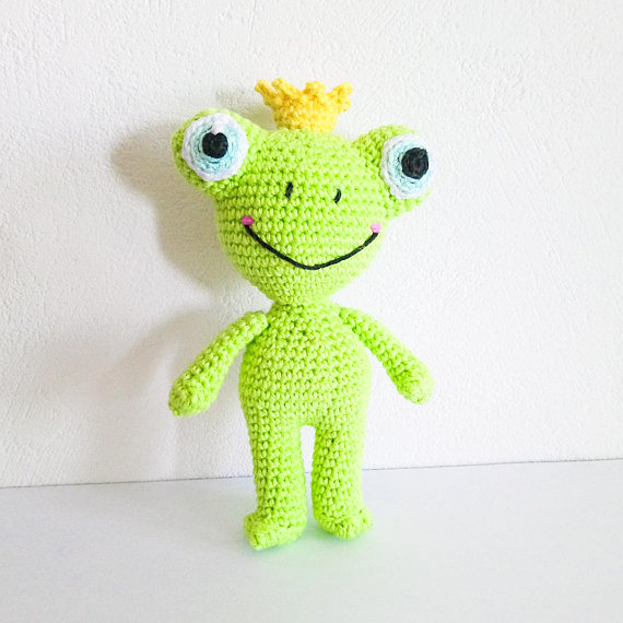 Frog prince Crochet pattern